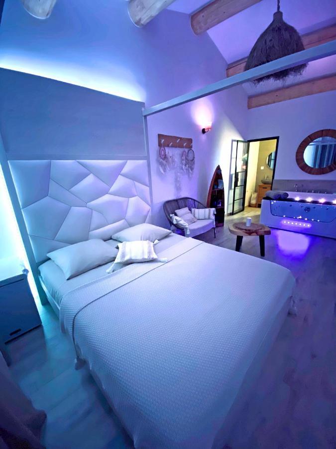 Villa Cocoon - Love Room Cocooning & 50 Nuances Кюж-ле-Пен Экстерьер фото