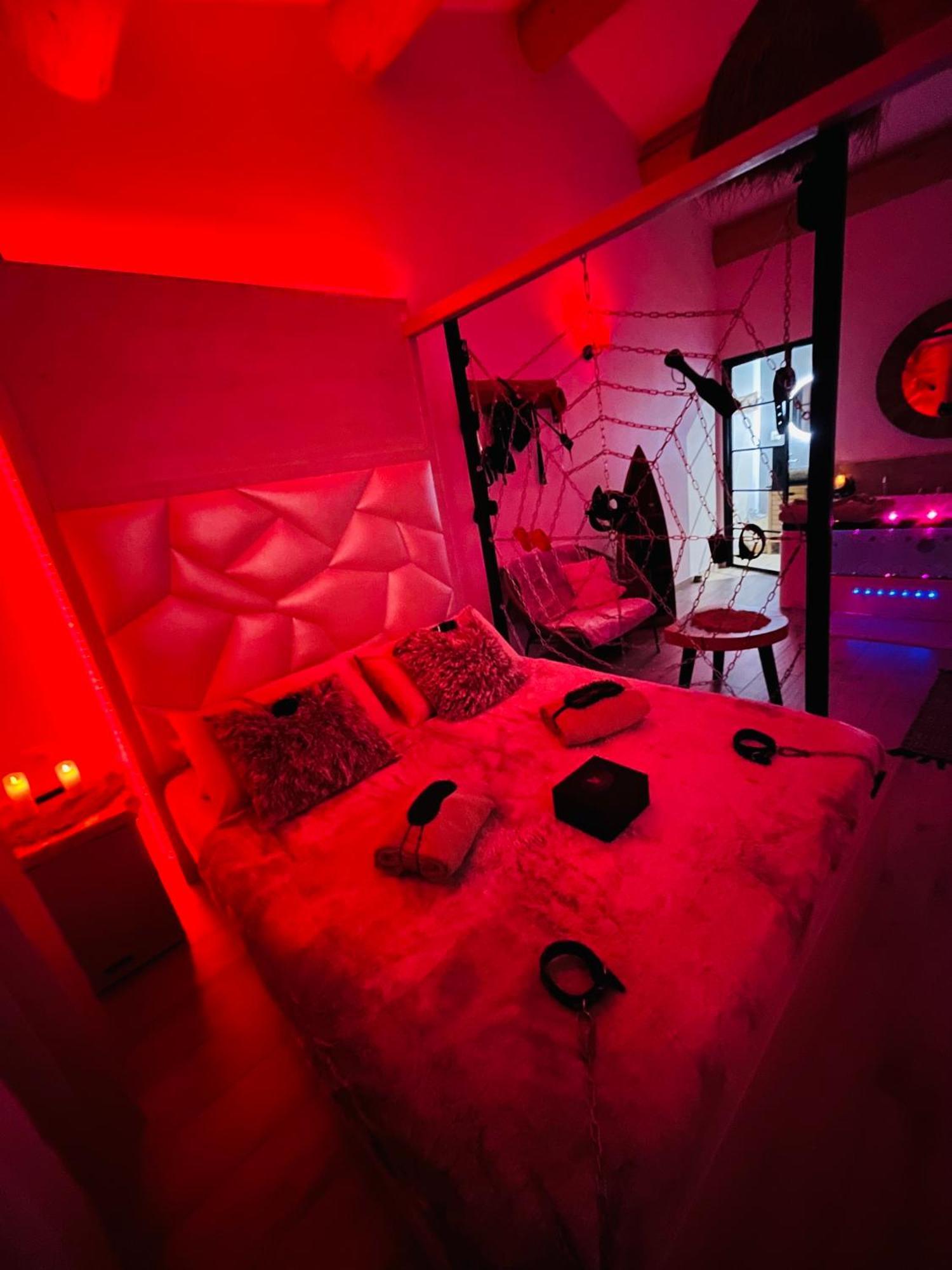 Villa Cocoon - Love Room Cocooning & 50 Nuances Кюж-ле-Пен Экстерьер фото
